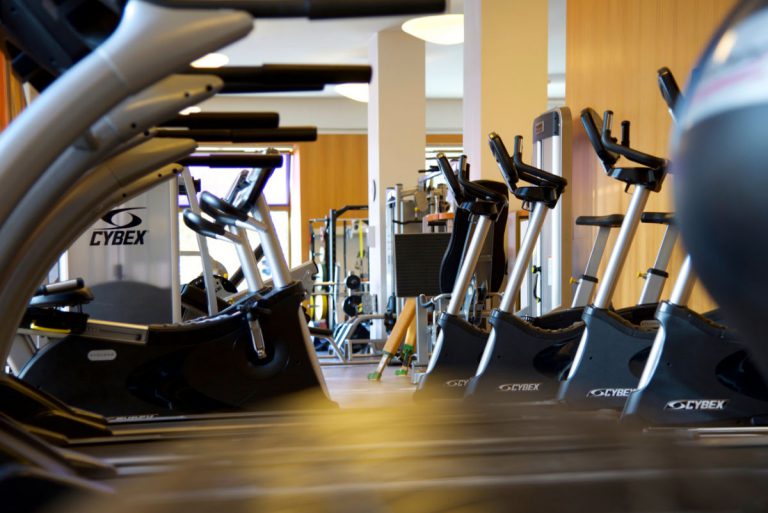 Fitnessstudio Oakroom | Trainieren Sie in Maxvorstadt, München Fitnessstudio Oakroom | Trainieren Sie in Maxvorstadt, München